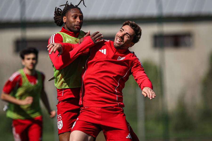 AFS e Penafiel empataram a dois golos AFS e Penafiel empataram a dois golos