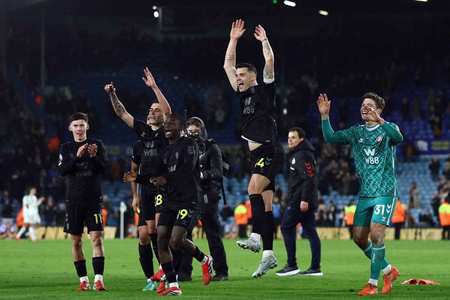 Le Bris "really proud" of Sunderland players for win at Leeds Le Bris "really proud" of Sunderland players for win at Leeds