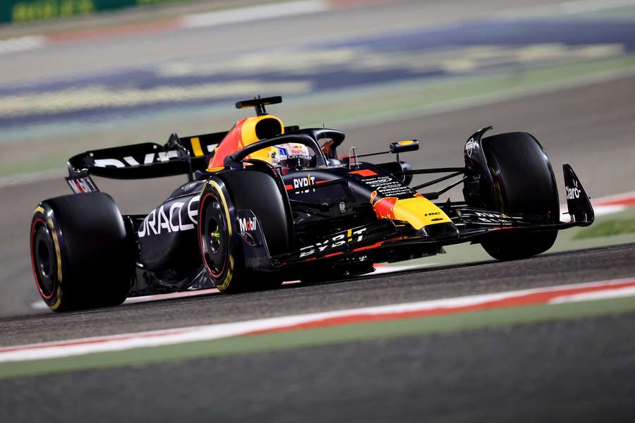 Max Verstappen ficou em terceiro no 2º treino livre do GP do Bahrein