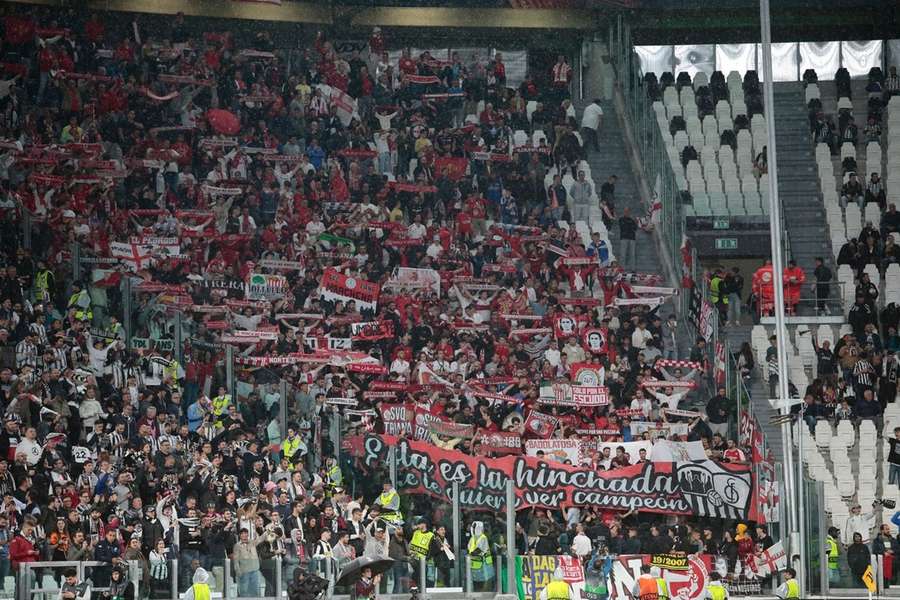 Sectorul fanilor lui Sevilla pe Juventus Arena