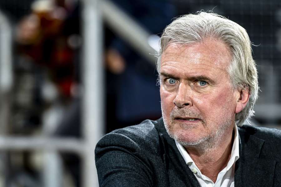 O diretor interino do Vitesse, Edwin Reijntjes, reage ao castigo