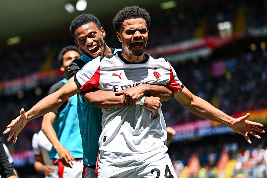 Athekame festeggia il gol