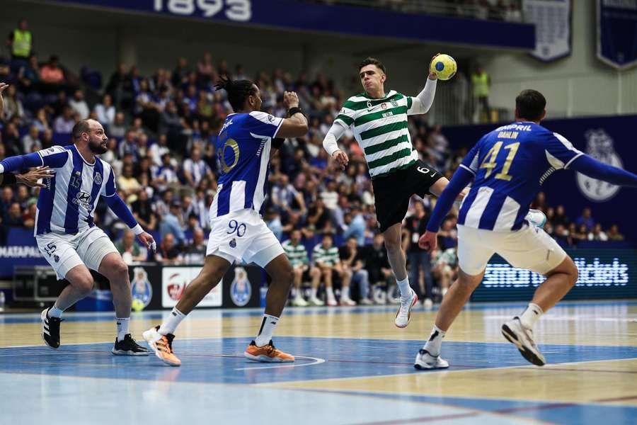 MP instaura inquérito aos incidentes no jogo de andebol entre FC Porto e Sporting