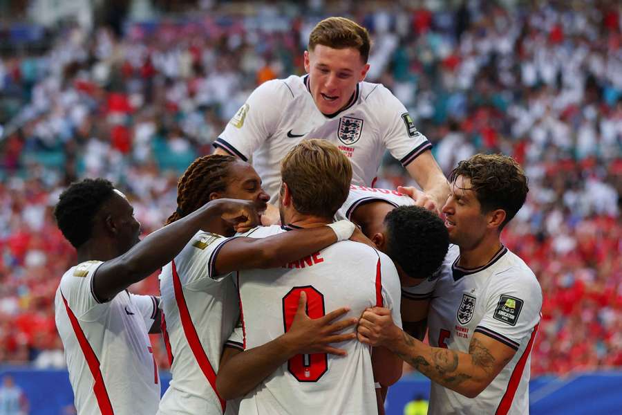Inglaterra está entre as quatro melhores seleções do Mundial Inglaterra está entre as quatro melhores seleções do Mundial
