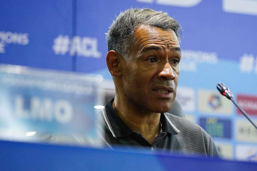 José Morais perto de assumir o comando do Sepahan do Irão - Internacional -  Jornal Record