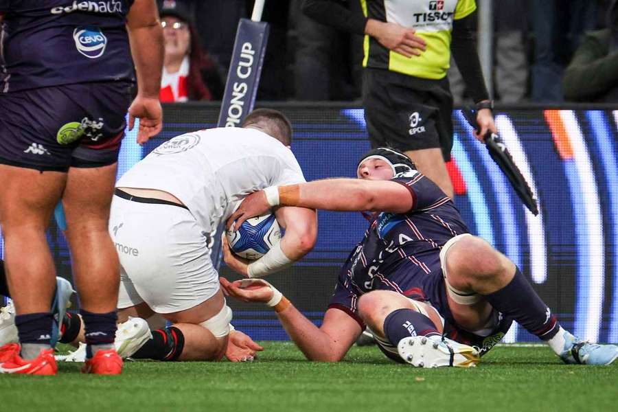 Ulster's Nick Timoney scores a try in the defeat to Bordeaux