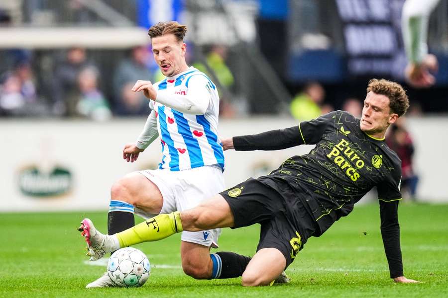 Wieffer in action against Heerenveen