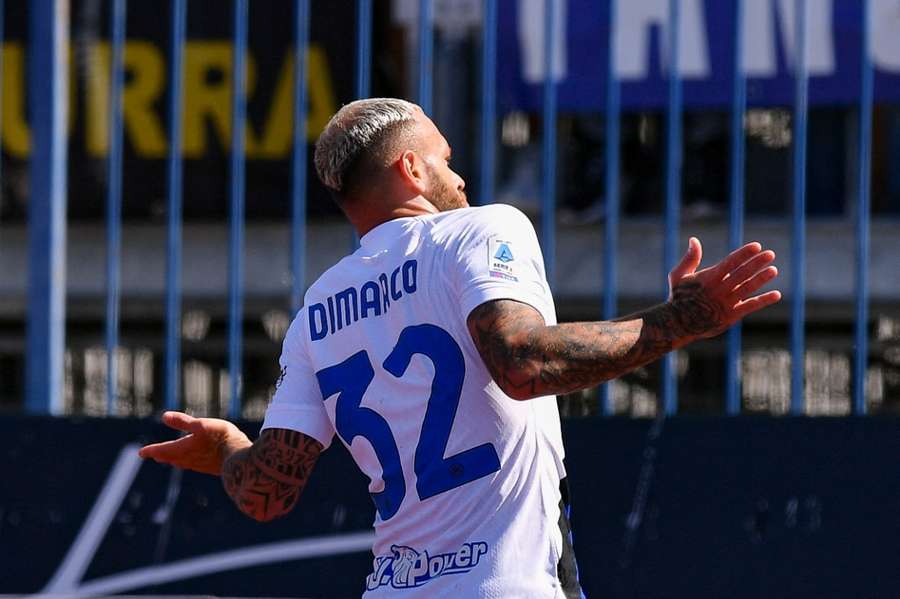 Federico Dimarco celebrates his strike for Inter