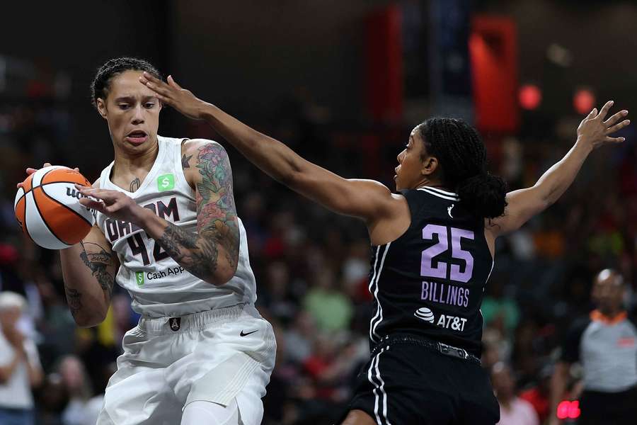Primul incident a avut loc la partida dintre Atlanta Dream și Golden State Valkyries Primul incident a avut loc la partida dintre Atlanta Dream și Golden State Valkyries