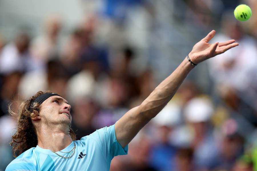 Alexander Zverev beim Service.