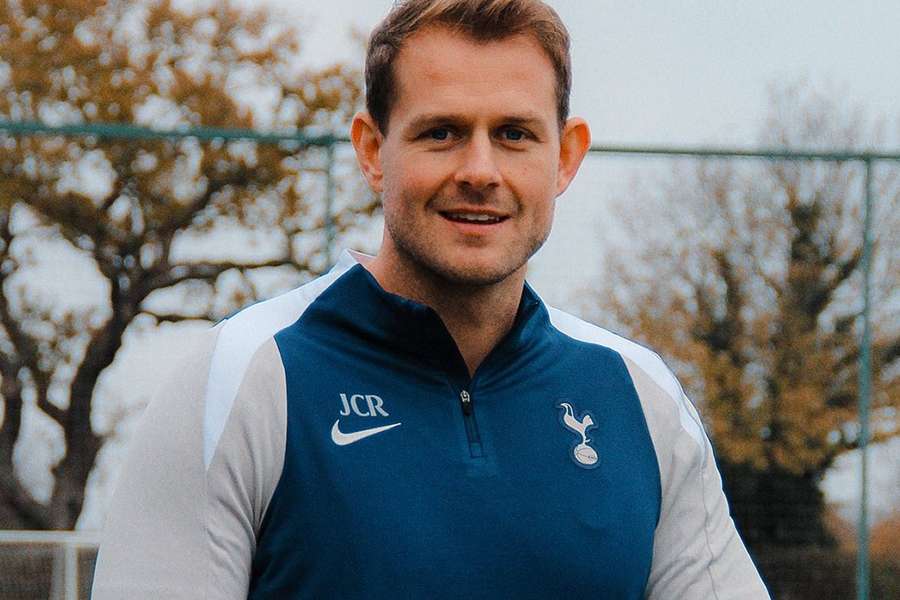 Carr leaves Man City to take Tottenham U18 post Carr leaves Man City to take Tottenham U18 post