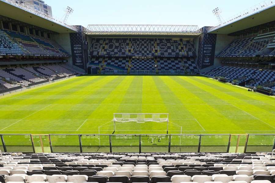 Estádio do Bessa com um jogo de interdição