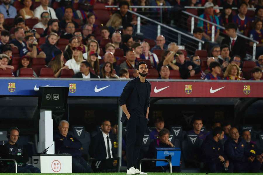 Alvaro Arbeloa on the touchline during Barcelona's victory against Real Madrid