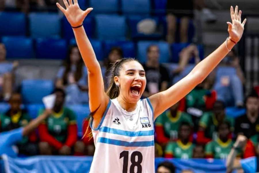 Martina Bednarek tem 20 anos e vai reforçar o plantel do Benfica Martina Bednarek tem 20 anos e vai reforçar o plantel do Benfica