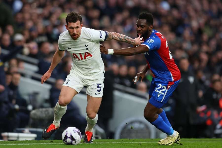 Tottenham announce five senior departures