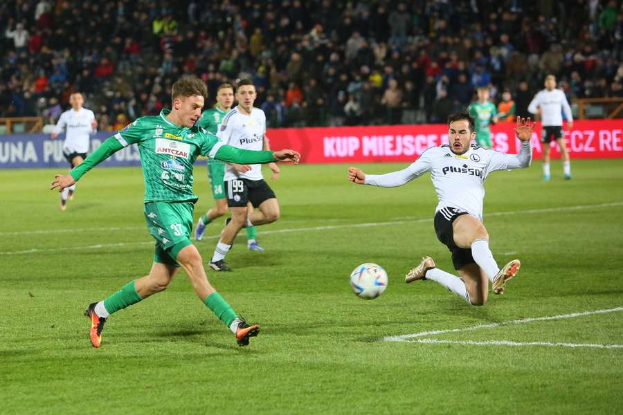 Legia w finale Pucharu Polski po wyeliminowaniu sensacji rozgrywek