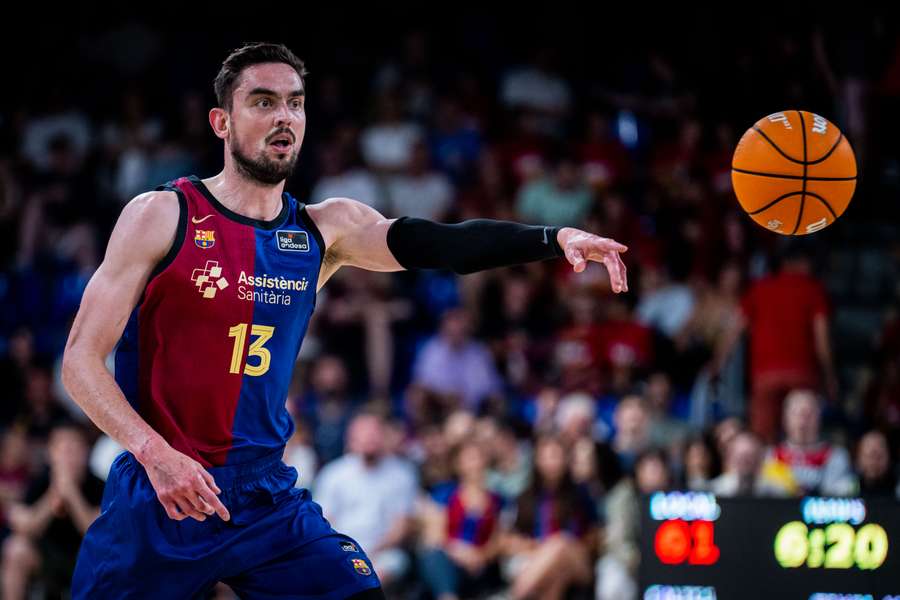 Satoransky no jugará el Eurobasket por su lesión de espalda Satoransky no jugará el Eurobasket por su lesión de espalda