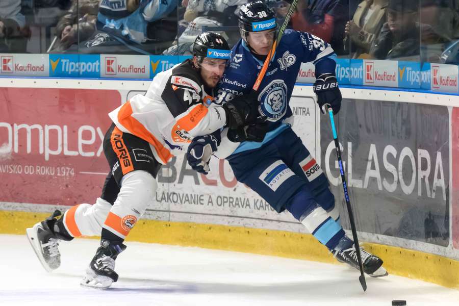 Hokejisti Nitry budú sériu s Michalovcami otáčať.