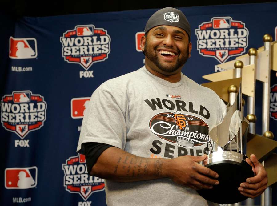 Pablo Sandoval con el premio MVP de la Serie Mundial 2012