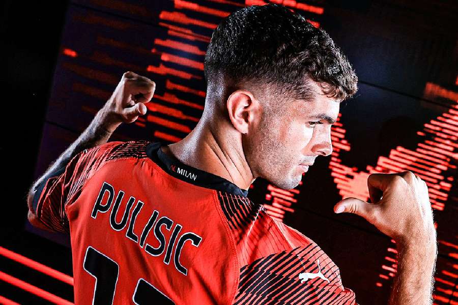 Pulisic dons the Milan shirt