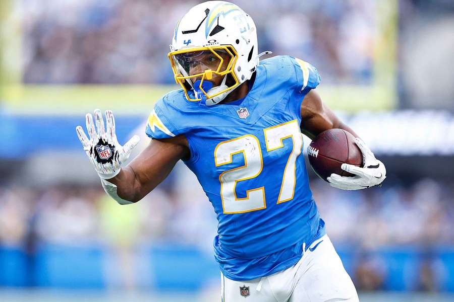 Chargers' J.K. Dobbins battles yet another injury