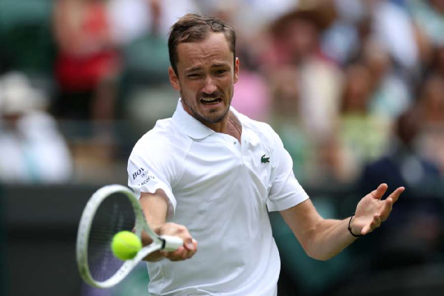 Medvedev começou muito bem em Wimbledon nesta segunda-feira (1º)