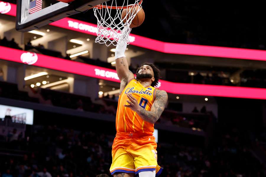 Los Hornets sumaron una victoria importante