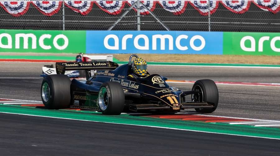Mario Andretti eröffnet den Circuit of The Americas im Weltmeisterauto Lotus 79.