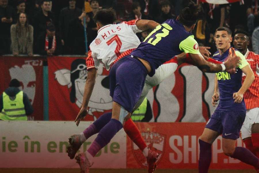 Dinamo - CFR Cluj  Dinamo - CFR Cluj