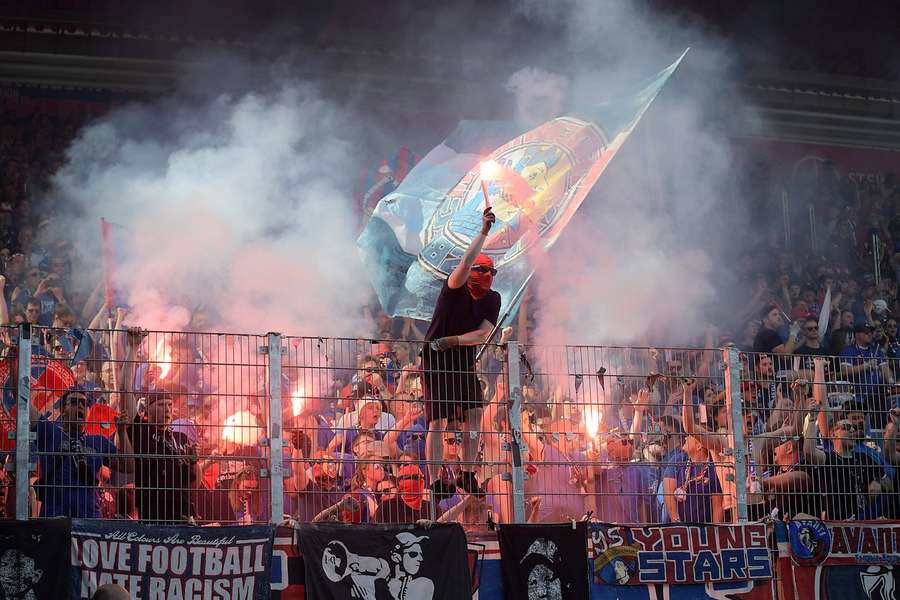 Szał radości w sektorze kibiców FC Heidenheim nastąpił po tym, jak rozpacz i niedowierzanie dopadły fanów hamburskiego HSV