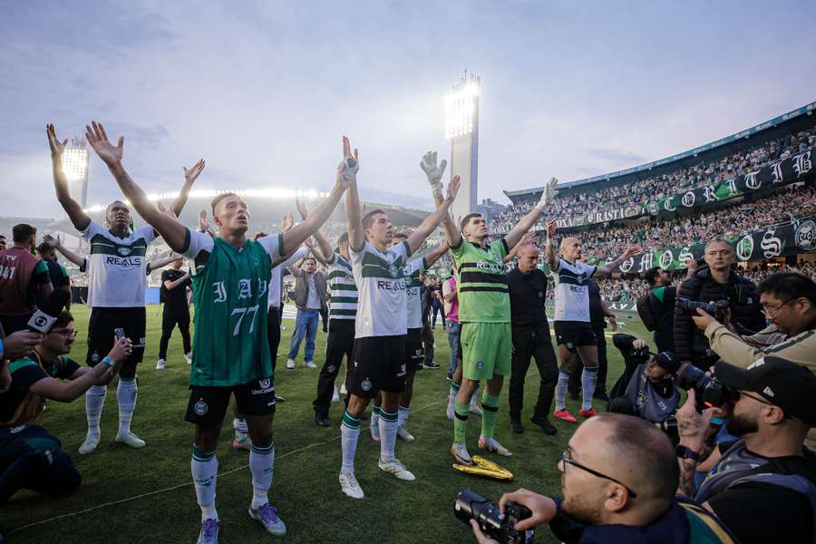 Coritiba pode celebrar título da Série B em Manaus