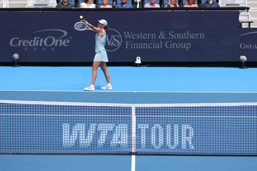 Tenis Flash: Polski dzień w Cincinnati. Mecze Świątek i Chwalińskiej. Fręch zagra z Rybakiną Tenis Flash: Polski dzień w Cincinnati. Mecze Świątek i Chwalińskiej. Fręch zagra z Rybakiną