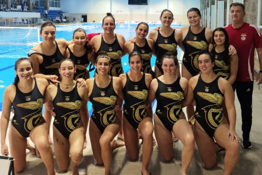 Equipa de polo aquático feminino do Benfica