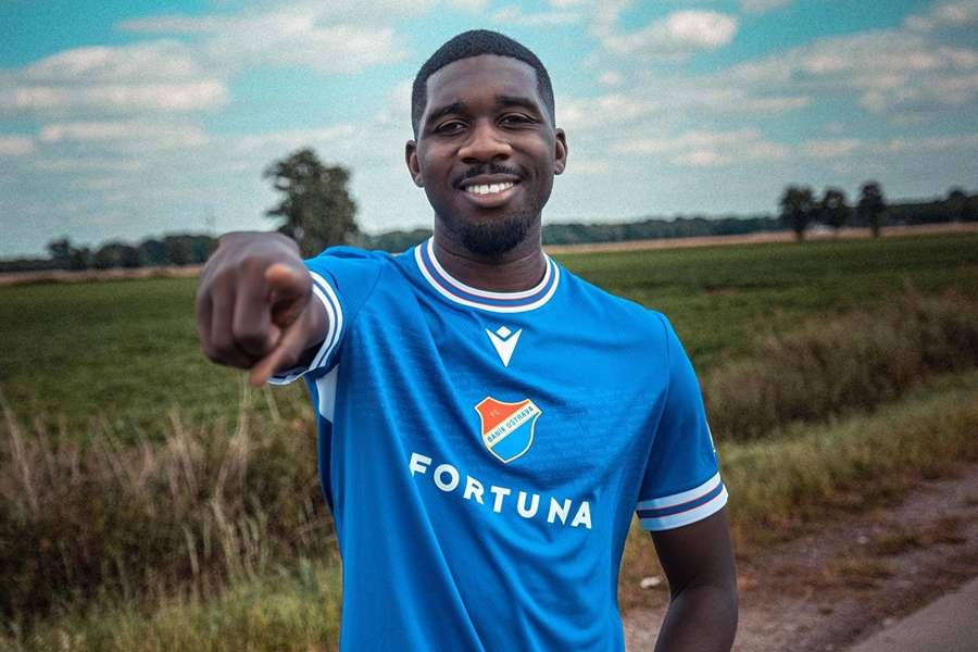 Christ Tiehi se vrací do Česka, defenzivní univerzál bude nastupovat za Baník Ostrava.