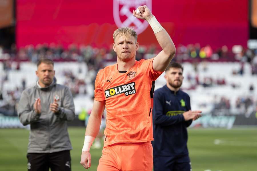 West Ham open talks with Southampton keeper Ramsdale