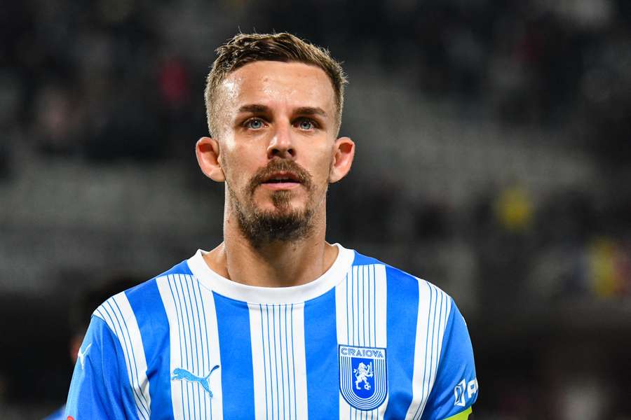 Nicușor Bancu, concluzii și apel către suporteri după Universitatea Craiova - Ararat-Armenia 1-1, în primul meci din play-off-ul Europa League Nicușor Bancu, concluzii și apel către suporteri după Universitatea Craiova - Ararat-Armenia 1-1, în primul meci din play-off-ul Europa League