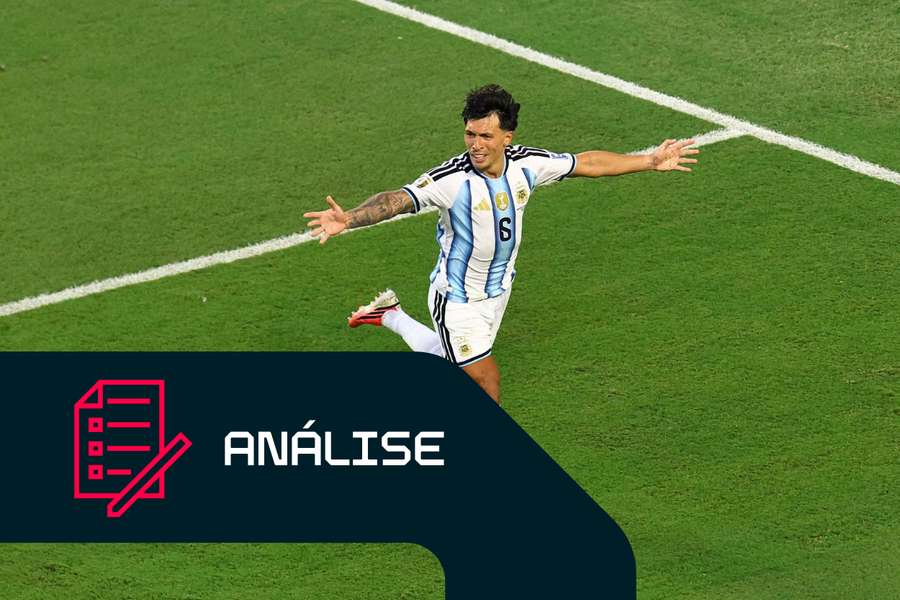 Lisandro Martinez celebra o seu golo frente a Cabo Verde