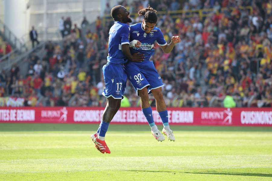 Lassine Sinayoko et Clément Akpa