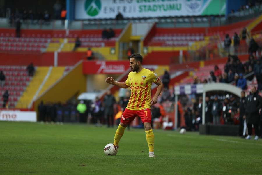 Miguel Cardoso fez a assistência para golo e foi o melhor em campo