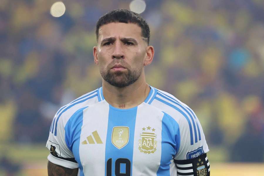 Otamendi não jogou com Angola