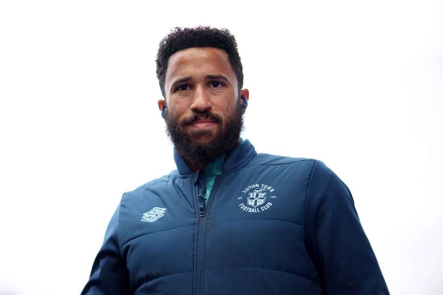 Townsend bol v Thajsku súčasťou bizarného incidentu. Townsend bol v Thajsku súčasťou bizarného incidentu.