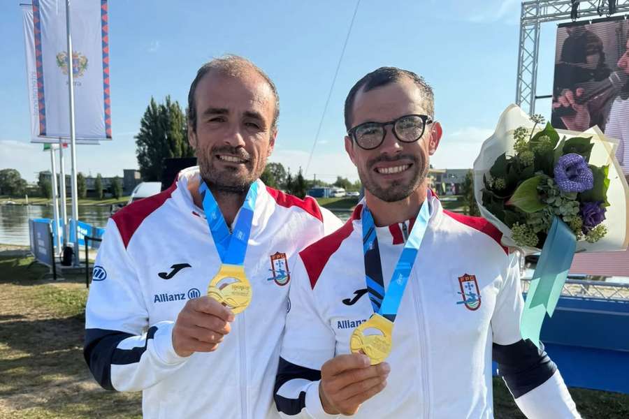 José Ramalho e Fernando Pimenta com as medalhas de ouro