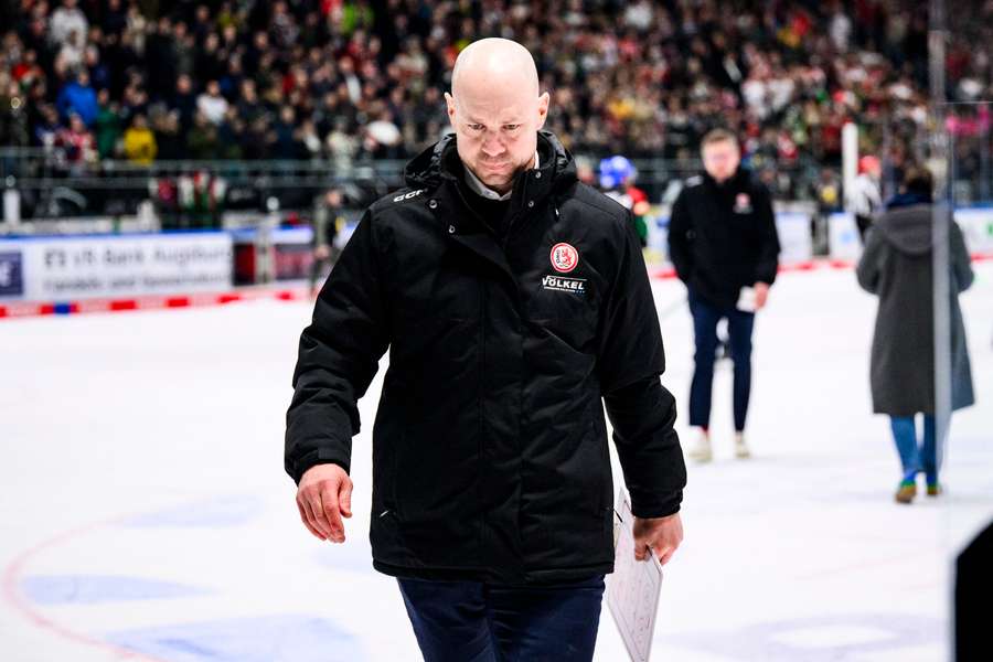 Headcoach Reinprecht wurde von Mondt geschützt