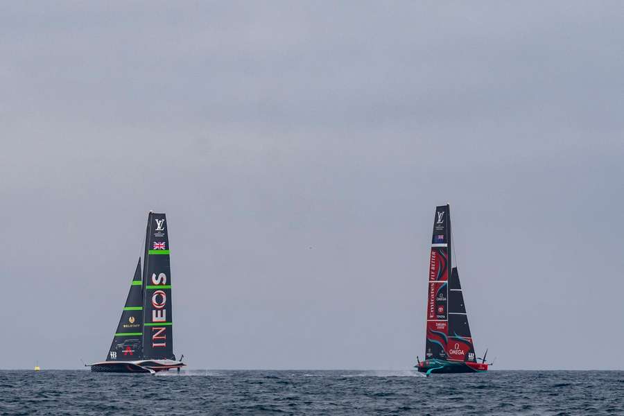 Nieuw-Zeeland bouwt voorsprong in America's Cup uit