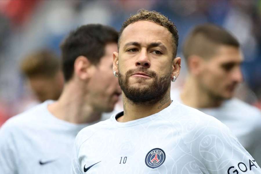 Neymar într-o partidă de campionat împotriva celor de la Lille