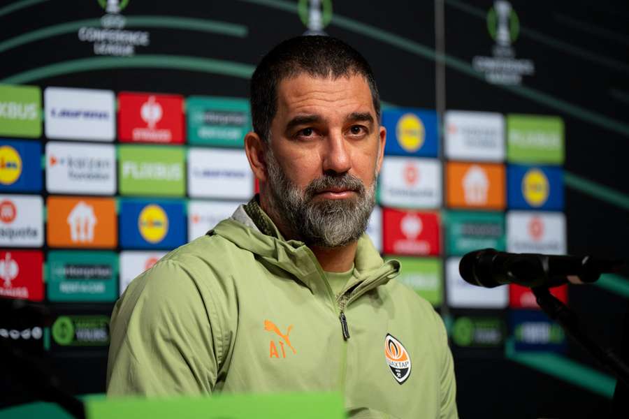 Trener Szachtara, Arda Turan, przed meczem z Legia: "Funkcjonujemy w ekstremalnych warunkach"