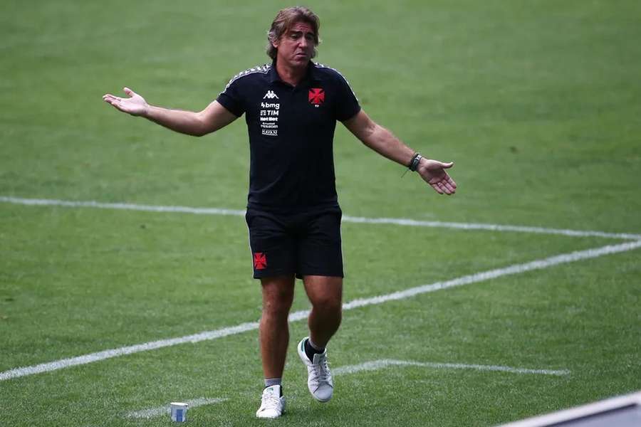 Sá Pinto treinou o Vasco da Gama em 2020