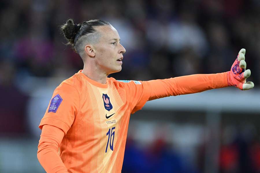 Pauline Peyraud-Magnin avec les Bleues en octobre 2025. Pauline Peyraud-Magnin avec les Bleues en octobre 2025.