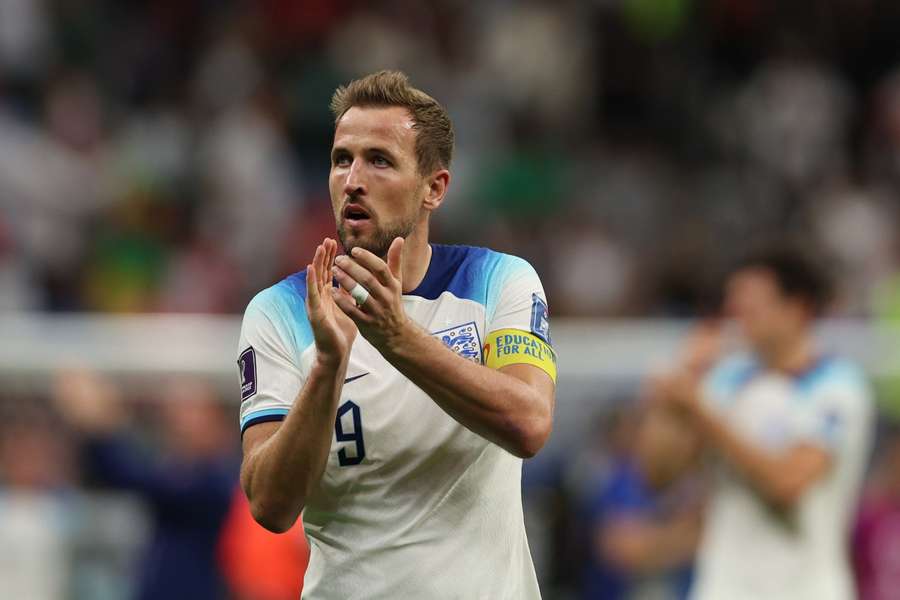Engelse aanvoerder Kane scoorde en beleefde heerlijke avond: 'Ik ben gelukkig'