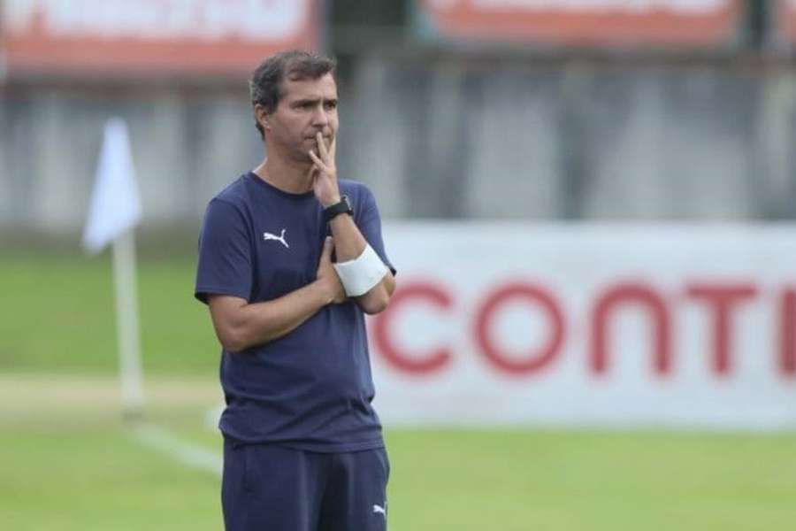 Nuno Ventura deixa o Estoril no 9.º lugar do campeonato